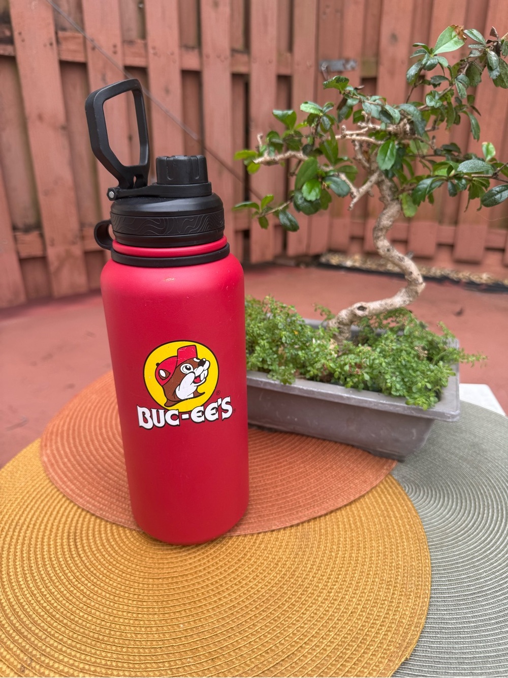 Buc-ee’s Yukon Outfitters Insulated Water Bottle
